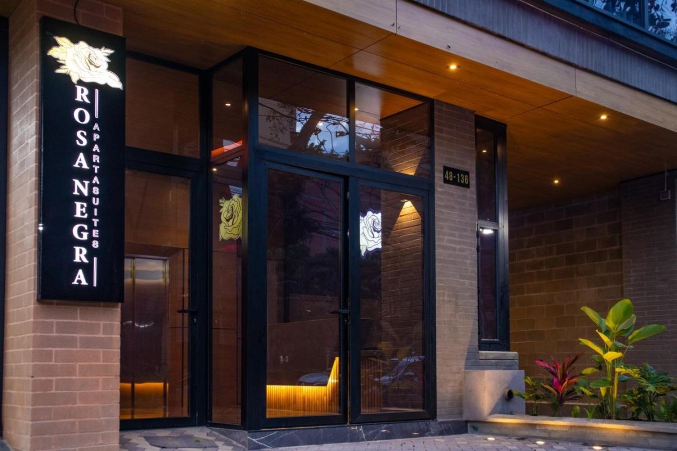 Rosa Negra Haven Cozy Stadio Aparta-Suite Medellin Exterior photo